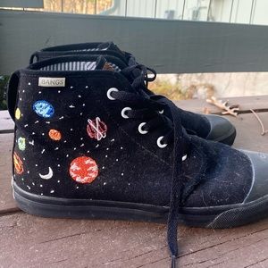 BANGS space shoes